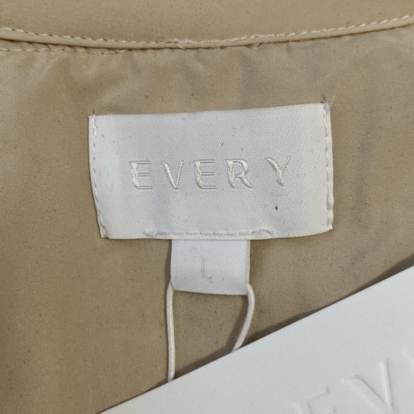 Every Women's Large Champagne Short Sleeve Collared Sequin Button Up Mini Dress - Picture 6 of 9